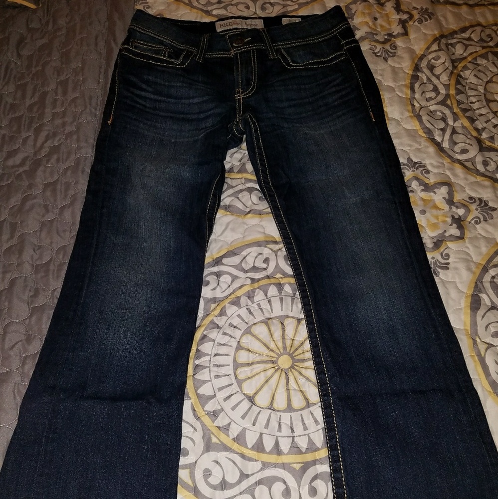 Buckle Jeans